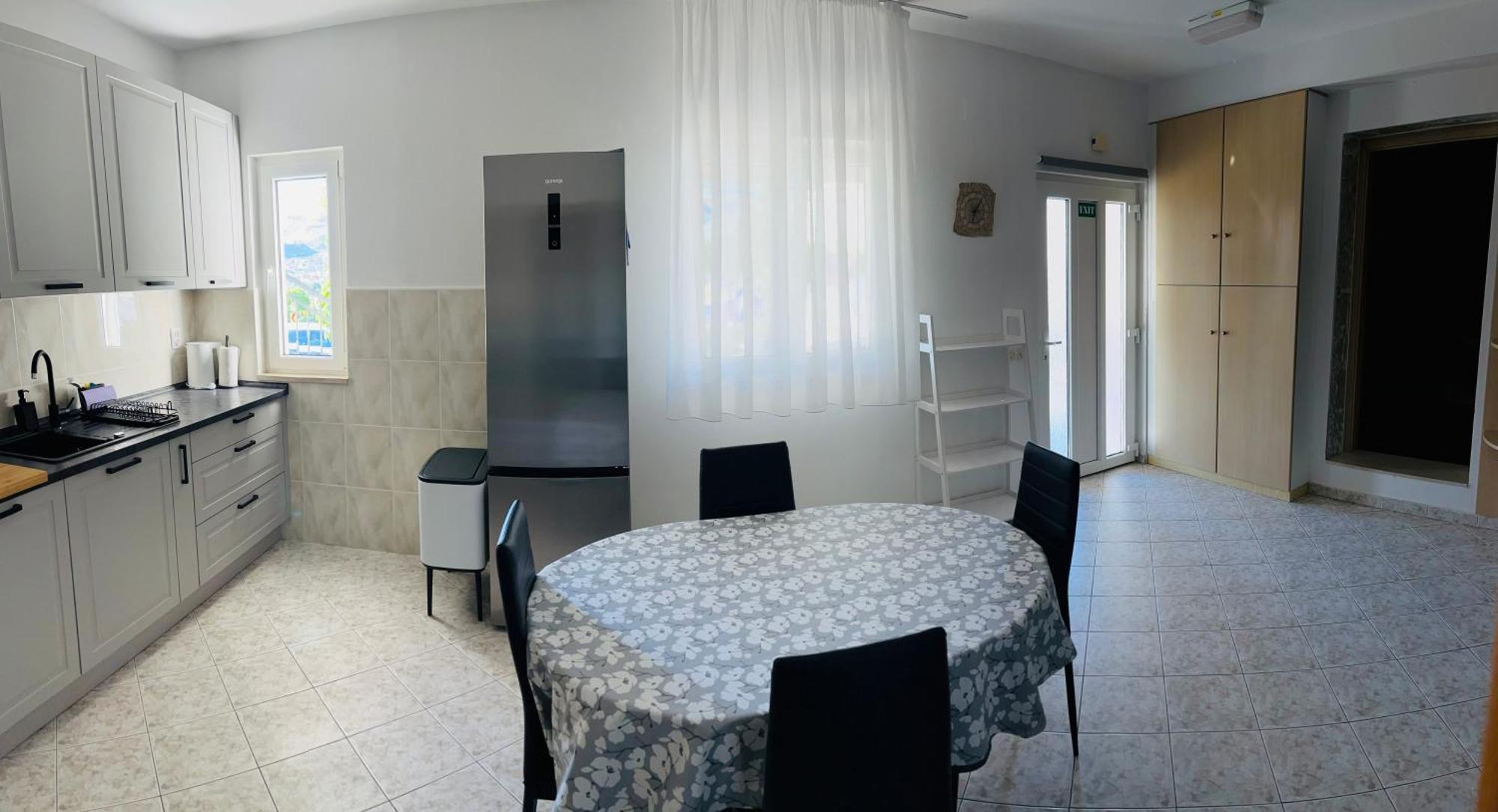 טרוגיר Apartman Karmen מראה חיצוני תמונה